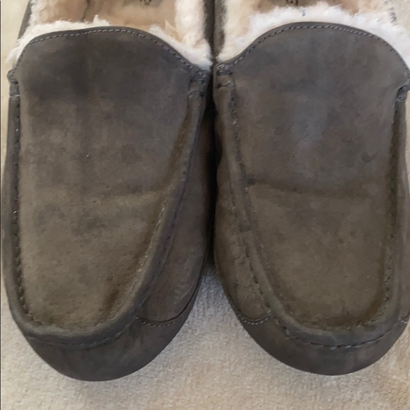 MENS UGG Ascot Moccasin Slippers - Picture 5 of 7